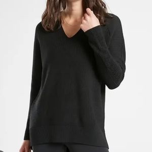 ATHLETA Merino Wool Blend Hanover Knitted V-Neck Sweater. Size XS